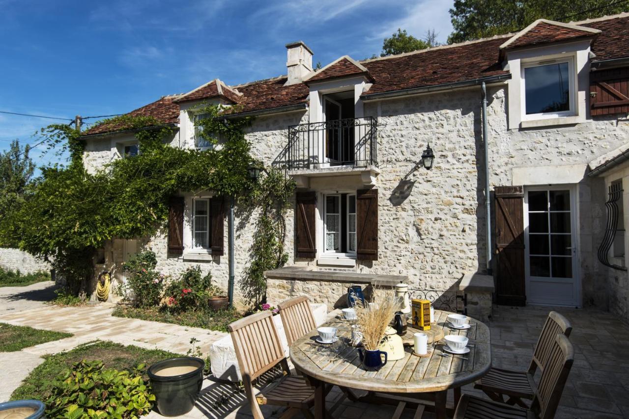 Le Riad Bourguignon Ouanne Экстерьер фото